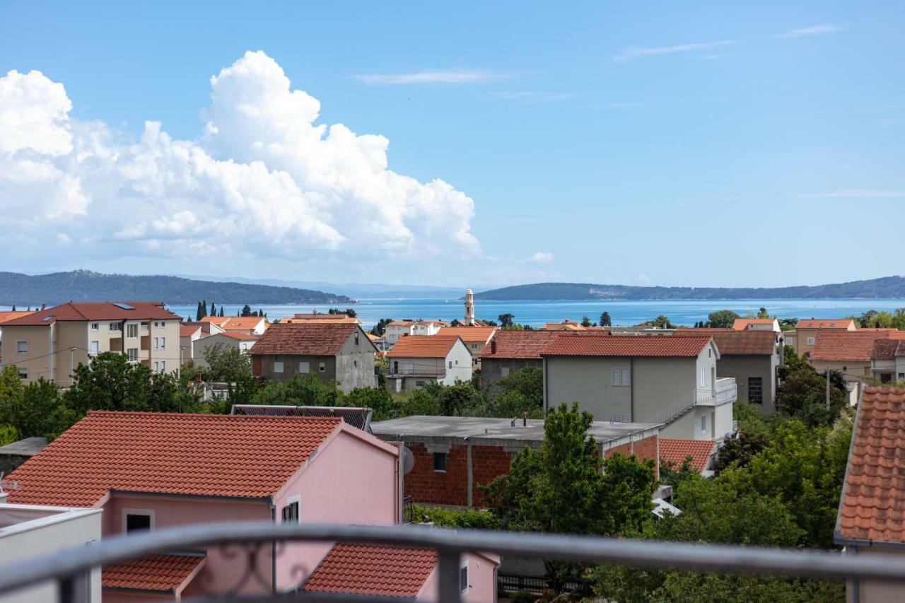 Villa Apartments Kordic Kastela Ngoại thất bức ảnh