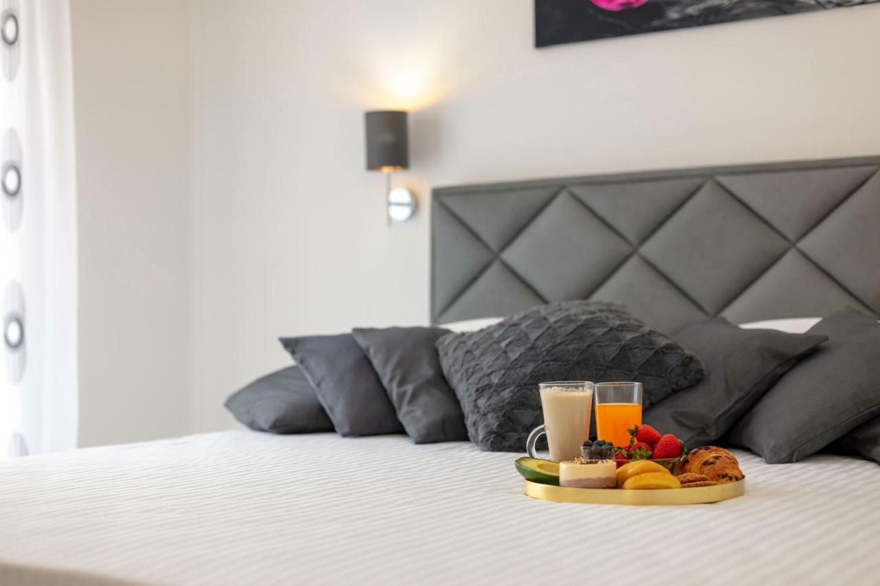 Villa Apartments Kordic Kastela Ngoại thất bức ảnh