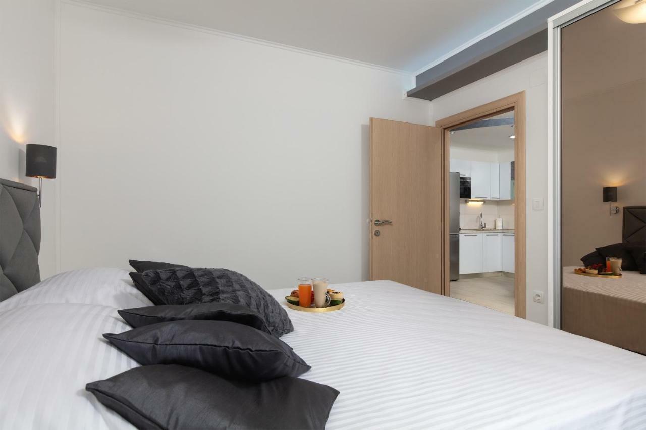 Villa Apartments Kordic Kastela Ngoại thất bức ảnh