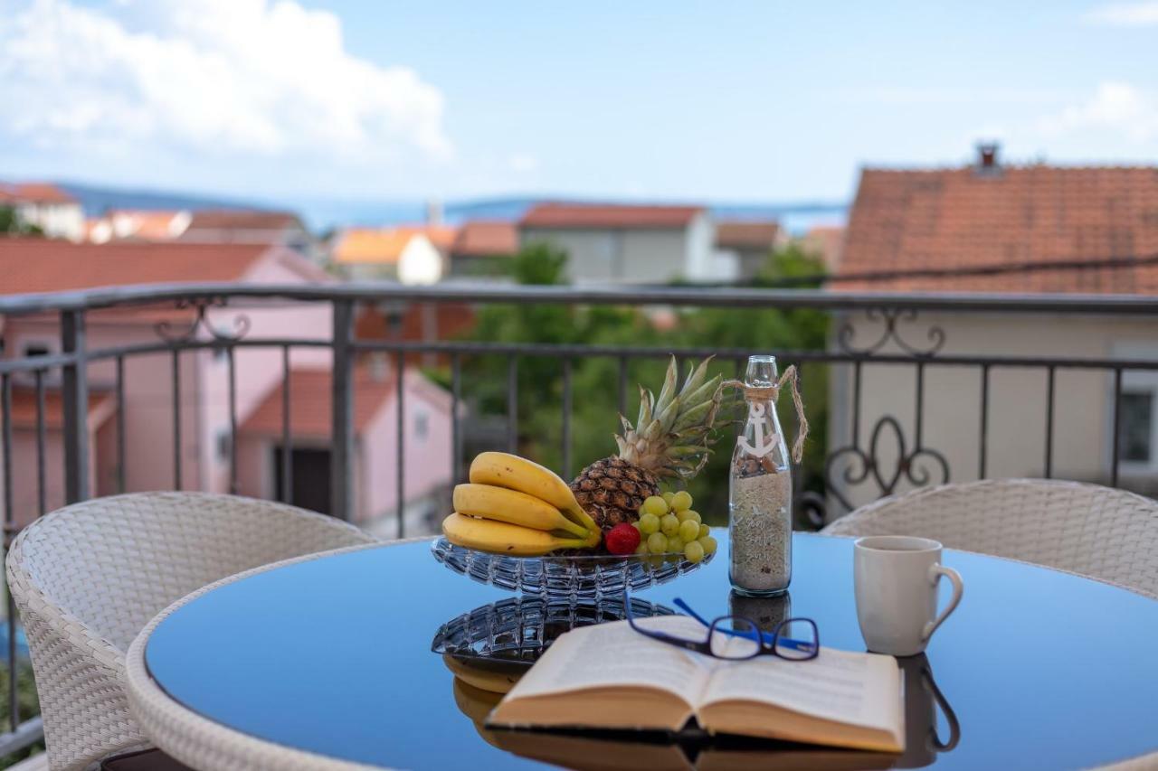 Villa Apartments Kordic Kastela Ngoại thất bức ảnh
